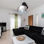 Amarela By Algarvemanta マンタ・ロータ